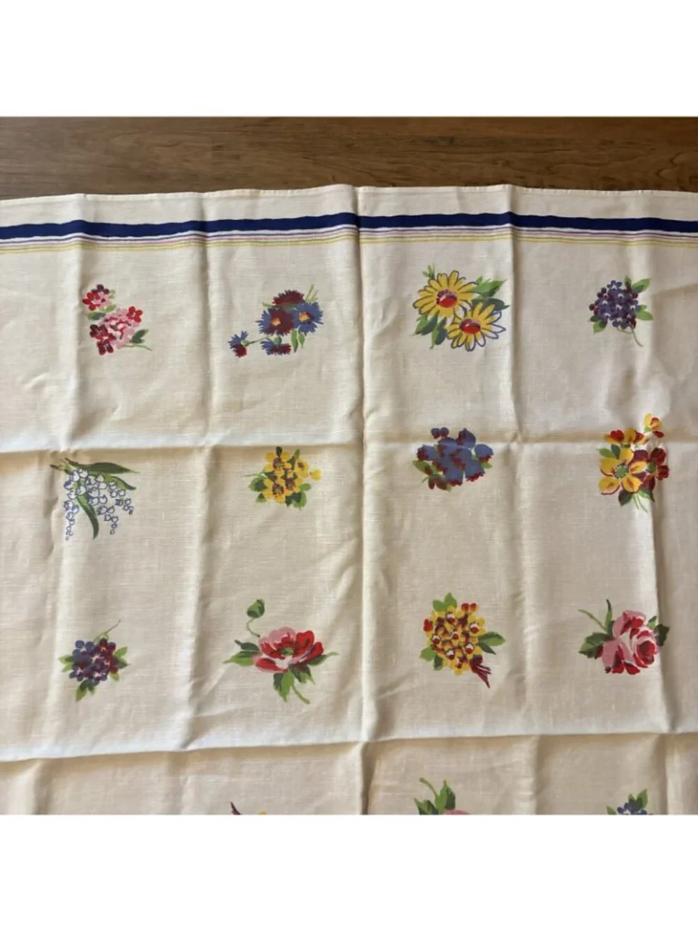 Vintage Pride Of Flanders Floral Linen Tablecloth 52 X 52
